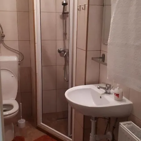 Centrum- Apartmanok, Apartman Apartment *