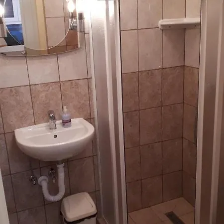 Centrum- Apartmanok, Apartman Apartment *