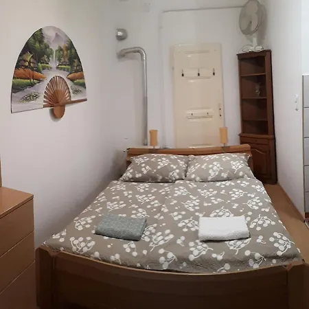 Centrum- Apartmanok, Apartman Apartment